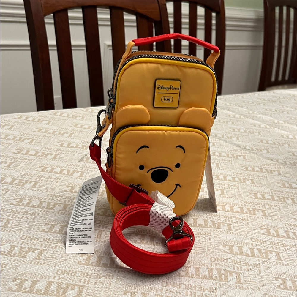 Disney Lug Winnie the Pooh Crossbody Bag